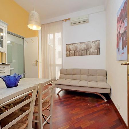 1 Bd With Balcony San Giovanni By Halldis Roma Exterior foto