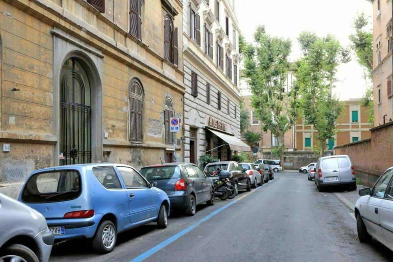 1 Bd With Balcony San Giovanni By Halldis Roma Exterior foto