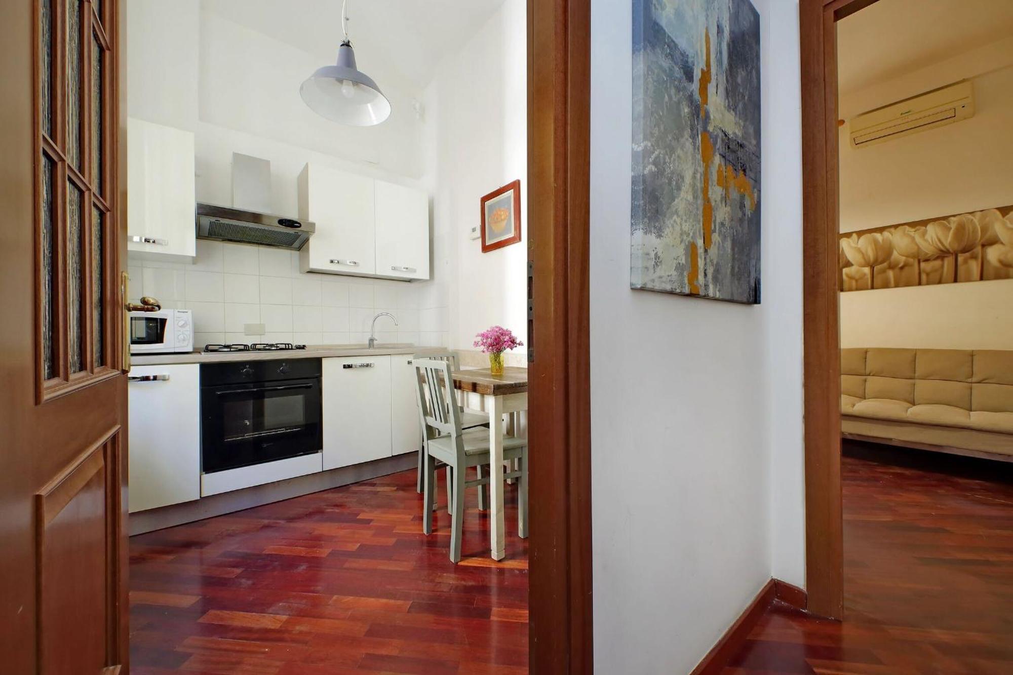 1 Bd With Balcony San Giovanni By Halldis Roma Exterior foto
